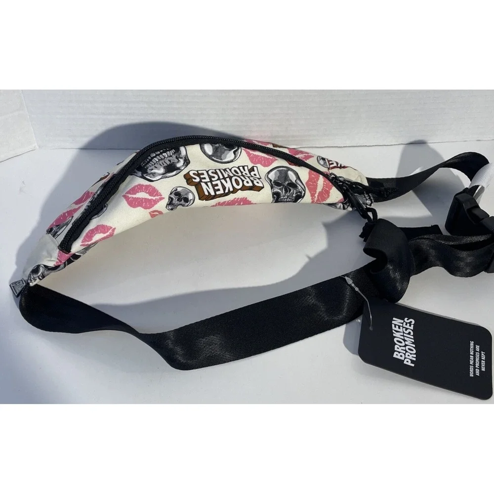 NWT!‎ Broken Promises Skull Lips Kiss Pink Black Fanny Pack Kiss Of Death Zumiez